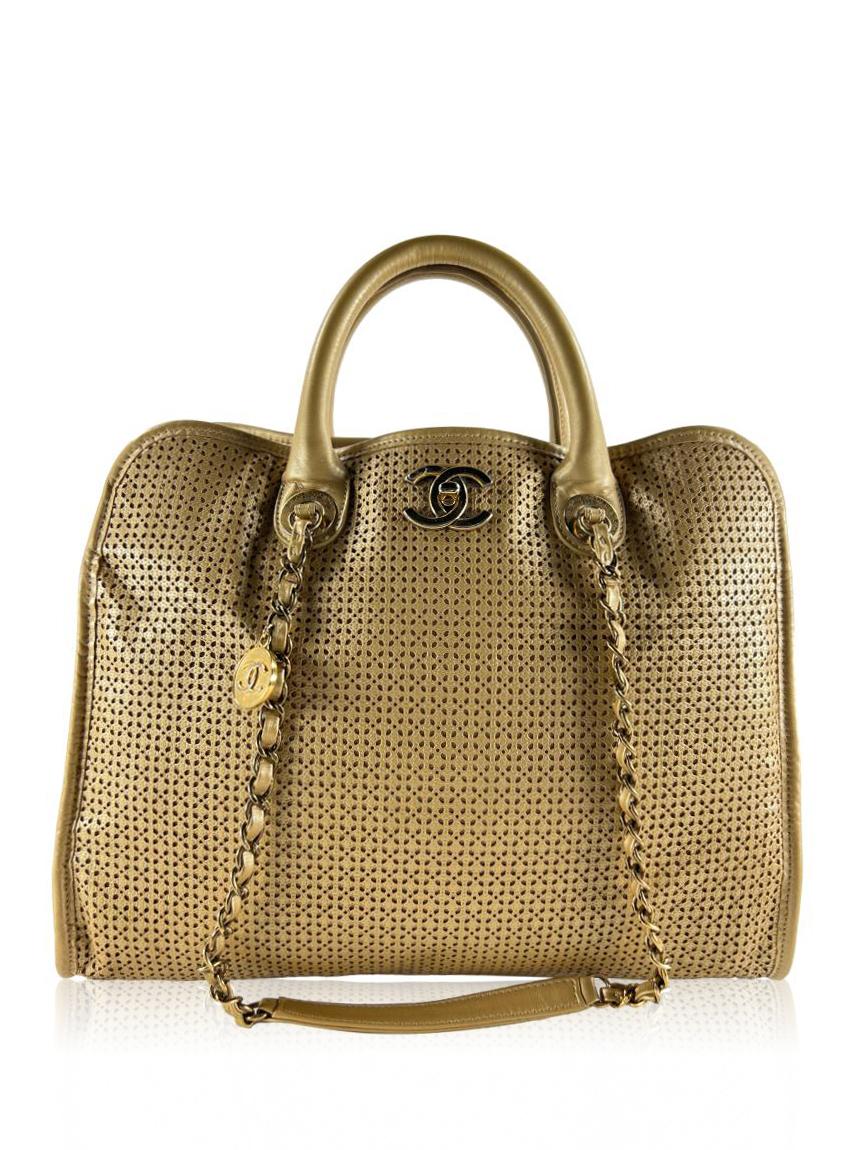 chanel chanel up in the air perforated dourada gold