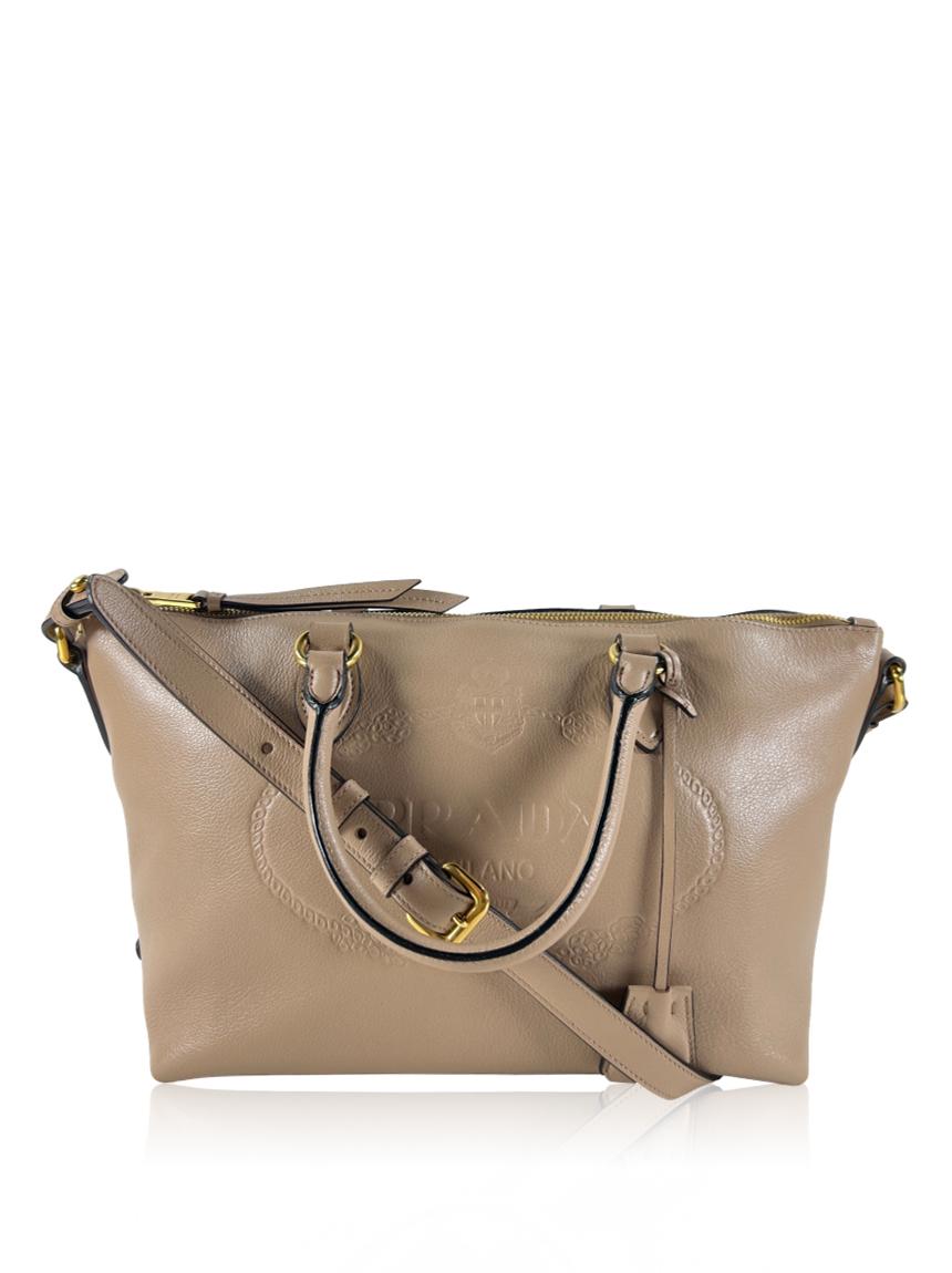 prada cncn32 logo
