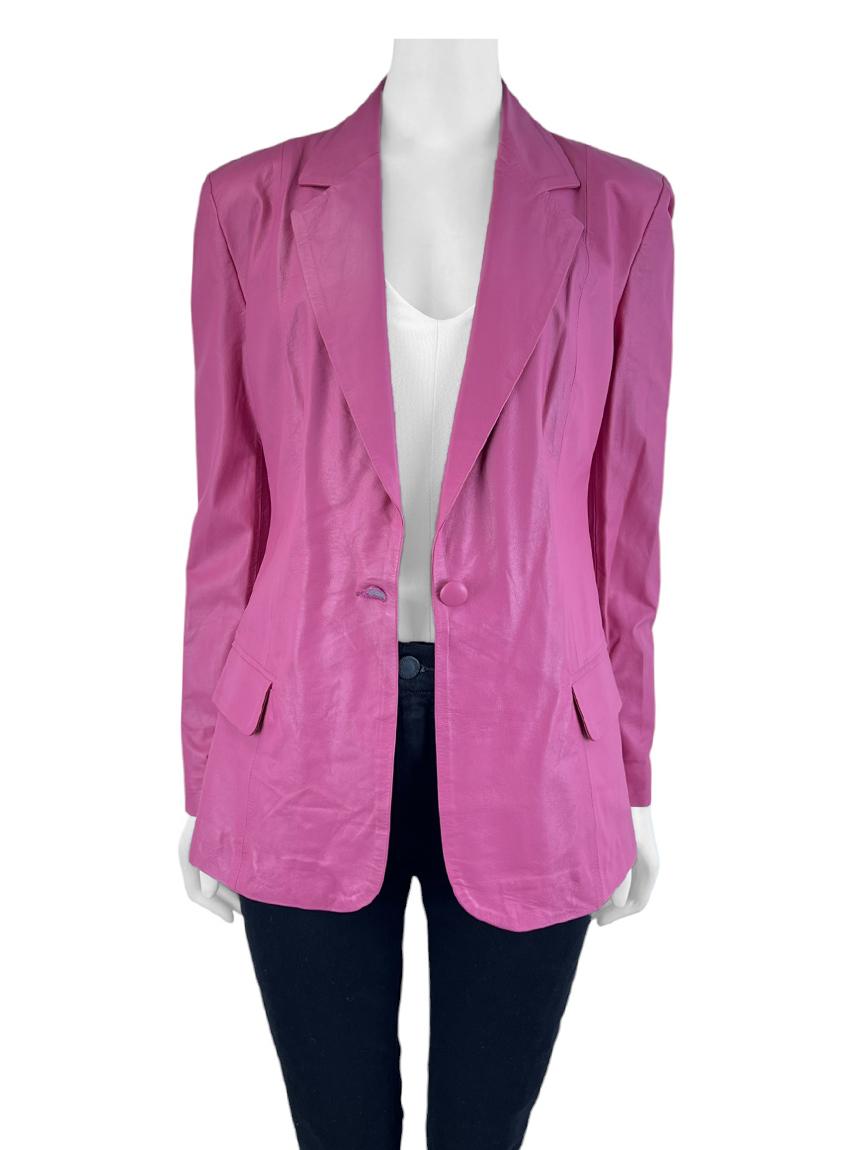 Casaco Carol Bassi Couro Rosa - CVN79 Original | Etiqueta Única