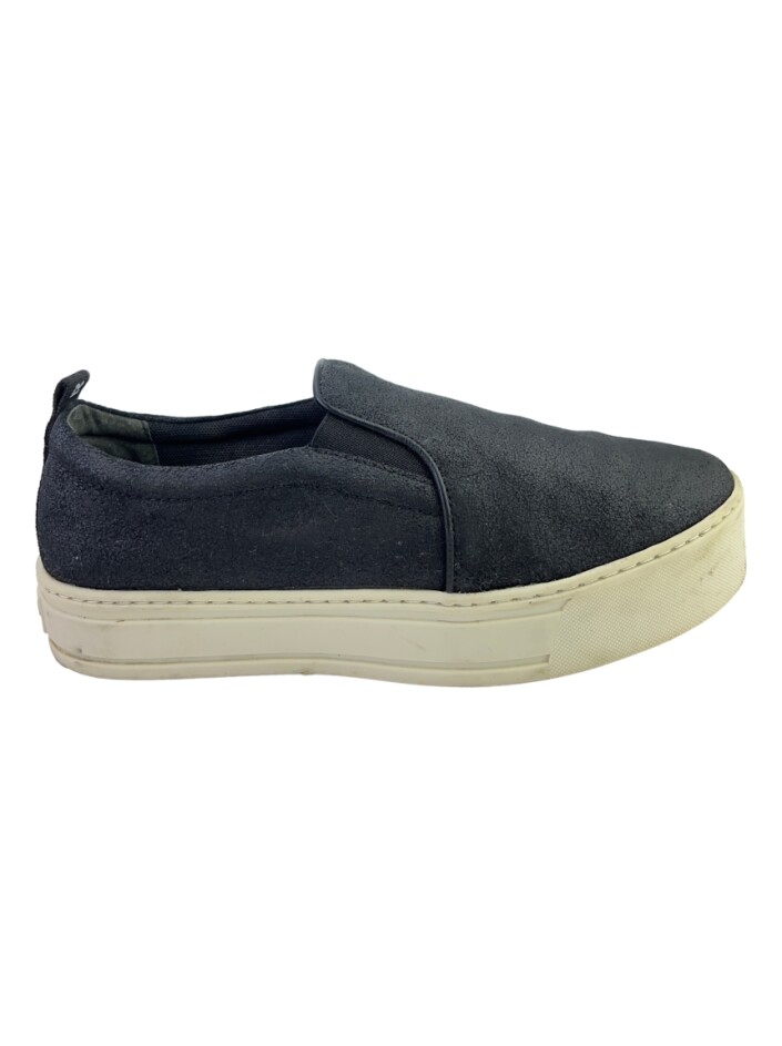 Fiever store slip on