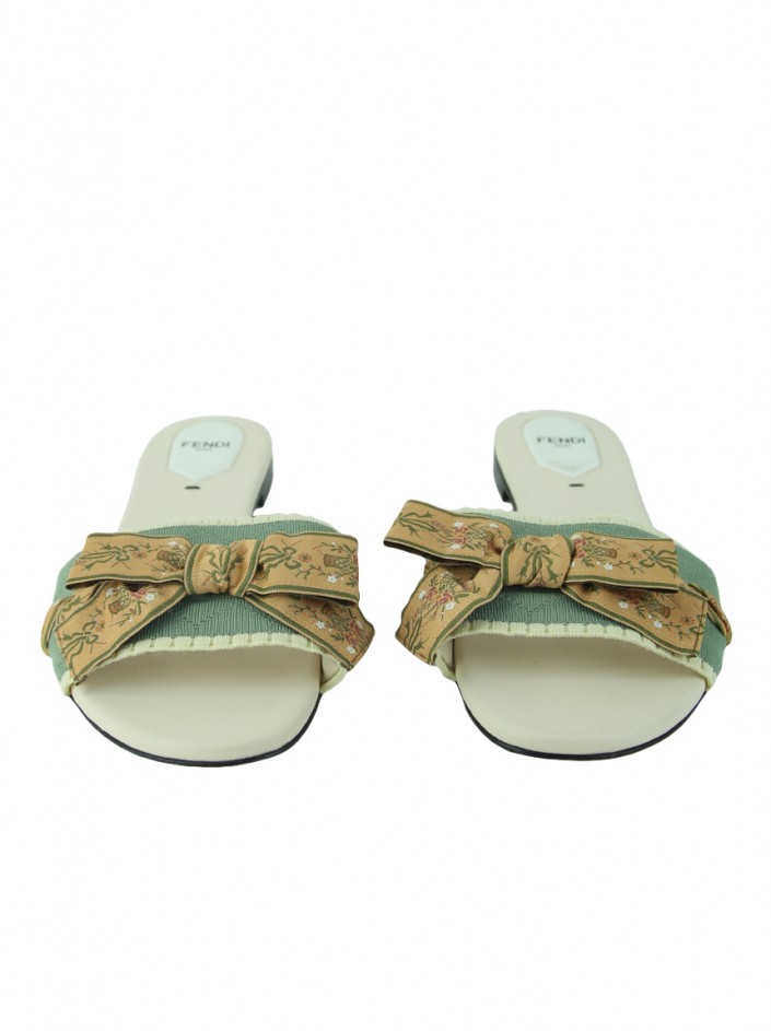 Fendi on sale bow slides