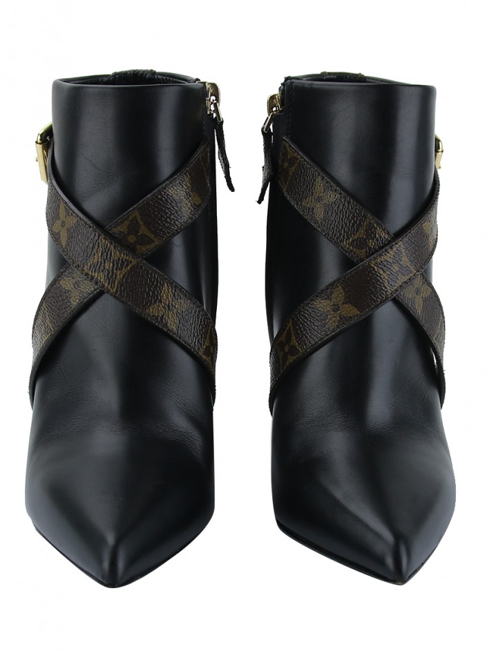 Bota Louis Vuitton Monogram Matchmake Ankle Boots 35 Preta