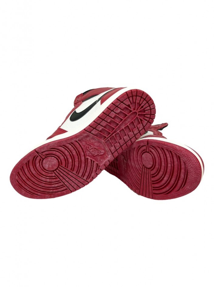 Sneaker Nike Air Jordan 1 Retro High Og Chicago Lost And