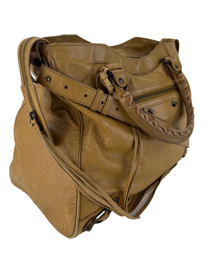 Bolsa com Alça Balenciaga Motocross Giant 12 Velo Caramelo - QJW14