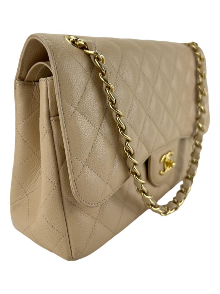 Bolsa com Alça Chanel Double Flap Caviar Jumbo Bege - OVA9