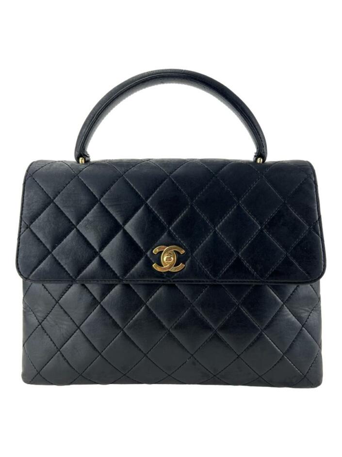 maya様 CHANEL ブラック ケース bolsa-com-alca-chanel-lambskin