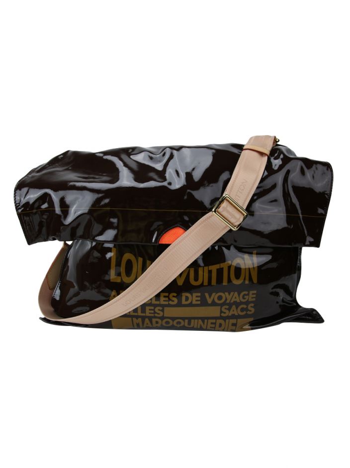 Louis Vuitton Raindrop Besace Bag