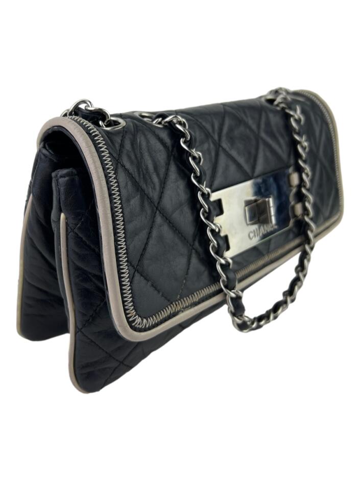 m　CHANEL Bolsa Tiracolo Chanel Mademoiselle Lock Flap Preto - ACLU142