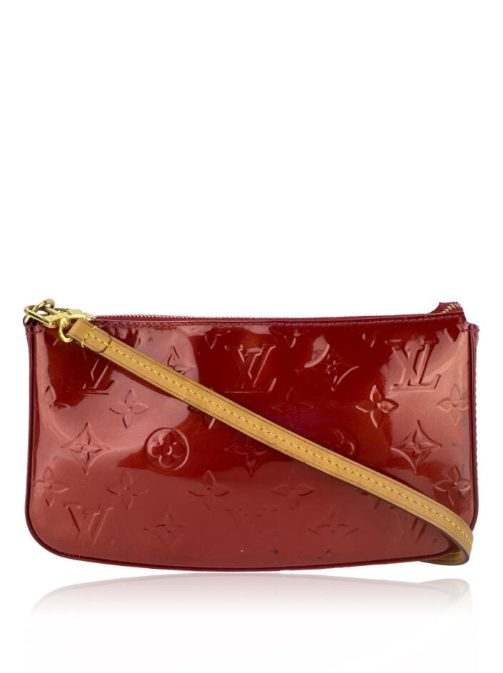 Louis Vuitton Louis Vuitton Pochette Accessories Red Vernis