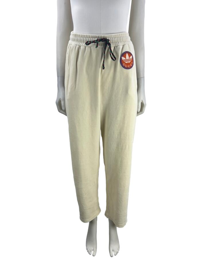Calça Gucci x Adidas Plush Off-White - CBY846 Original | Etiqueta