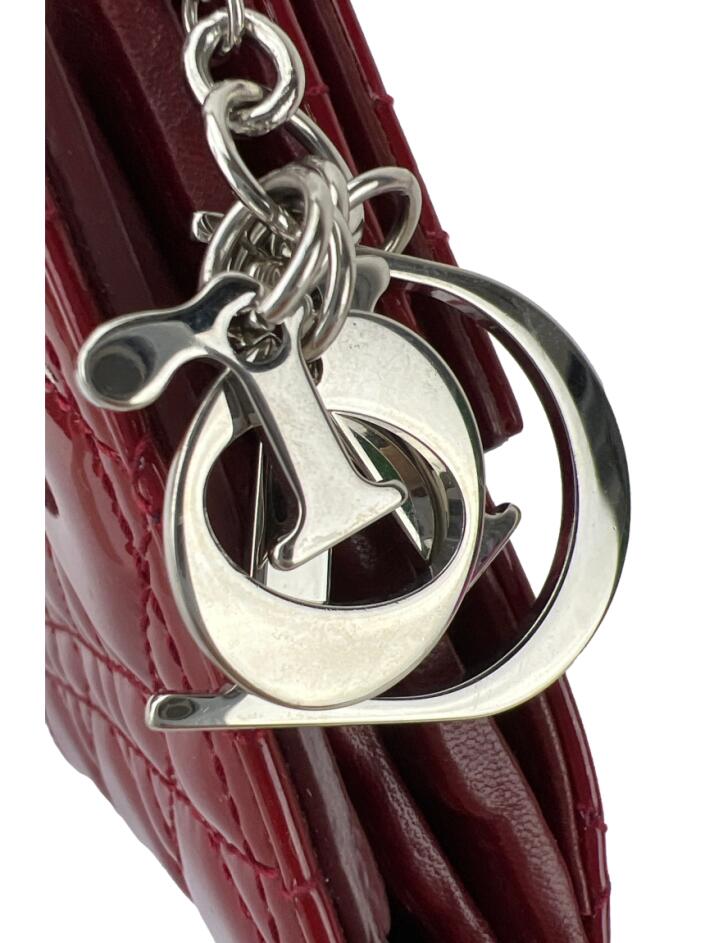 Carteira Christian Dior Lady Dior Flap Card Holder Verniz Vermelho