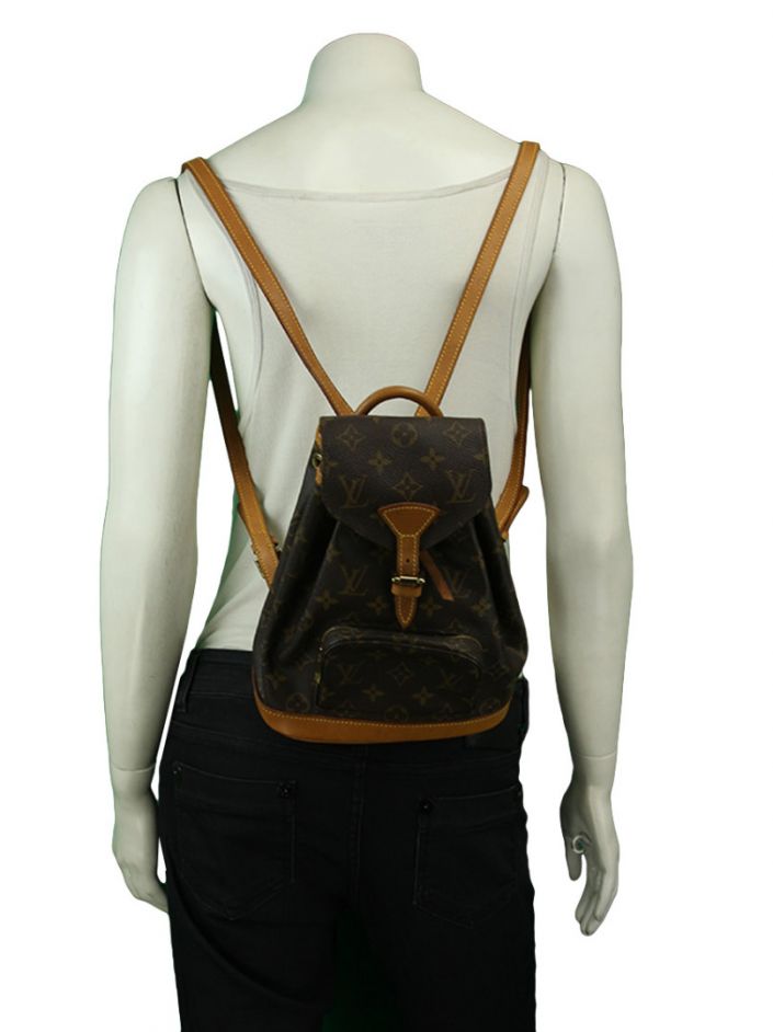 Mochila Feminina Louis Vuitton (Tam: Mini) ótimo acabamento