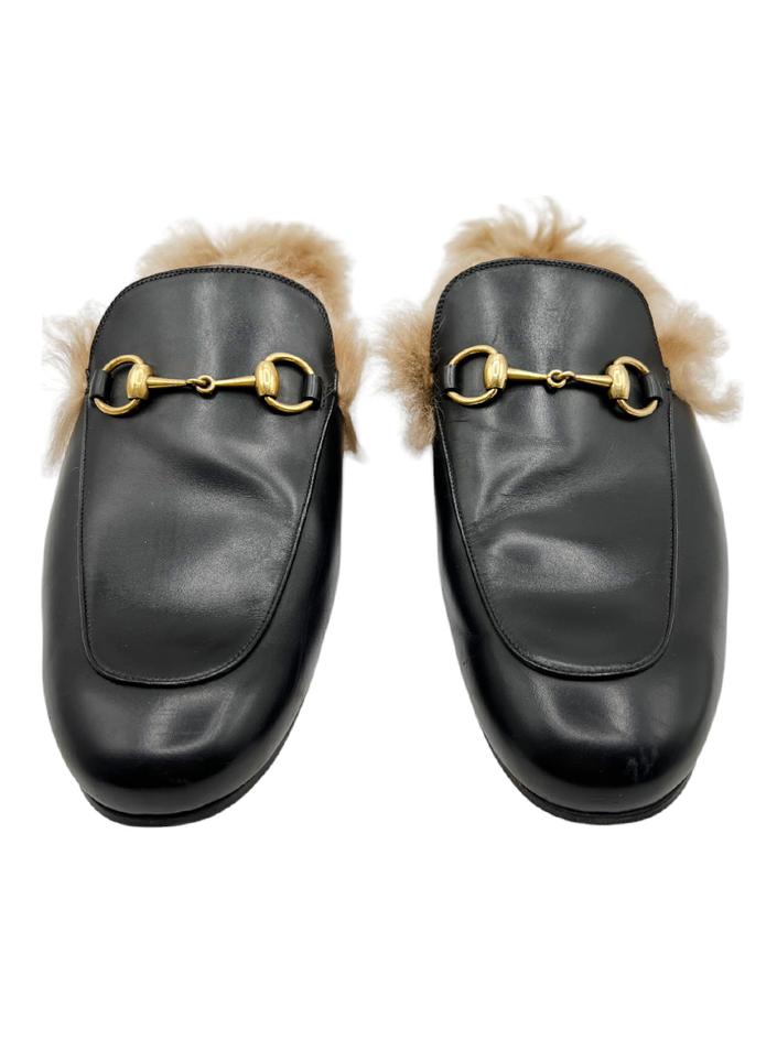 Mule Gucci Fur Princetown Preto - CMAR38 Original | Etiqueta Única
