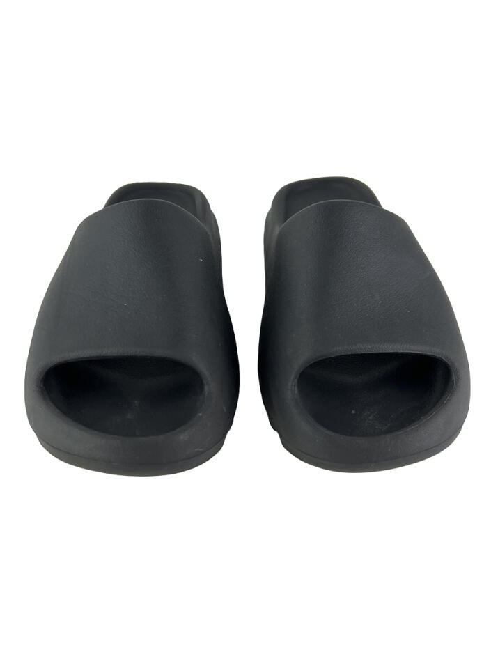 Slide Adidas Yeezy Slide Onyx Preto - KOD206 Original | Etiqueta Única Slide Adidas Yeezy Slide Onyx Preto - KOD206 Original | Etiqueta Única