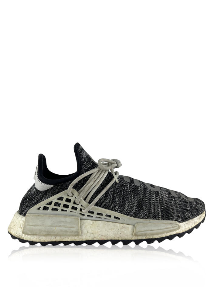 Adidas human race discount nmd pharrell oreo 3m