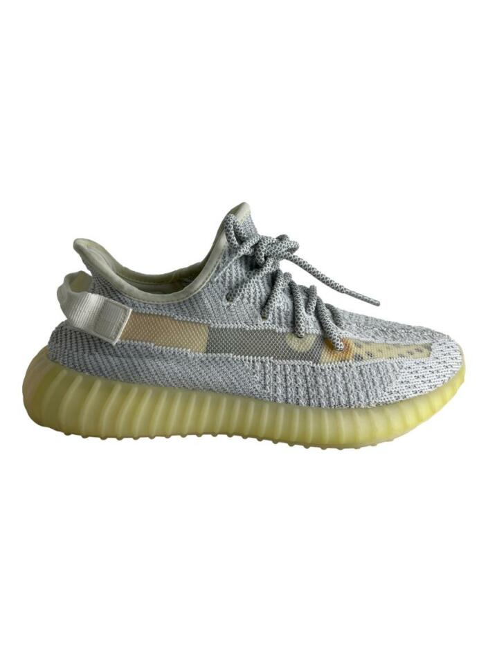 Yeezy 350 V2 Static Non Reflective - 100% Original e Autêntico - Float  Sneakers® - Produtos 100% Originais e Autênticos!