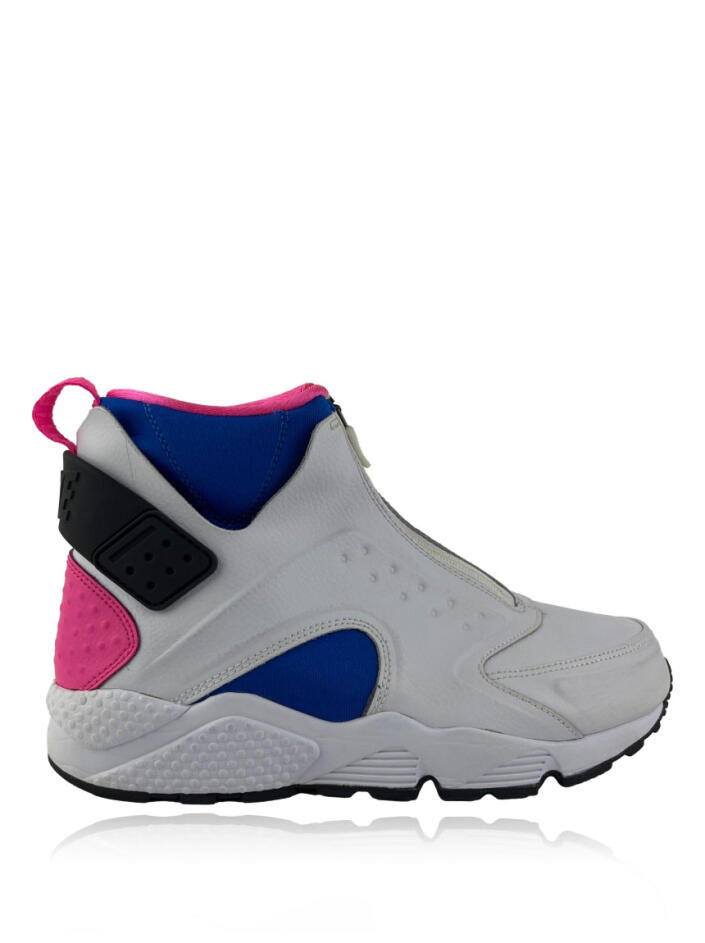 Nike store sportswear huarache