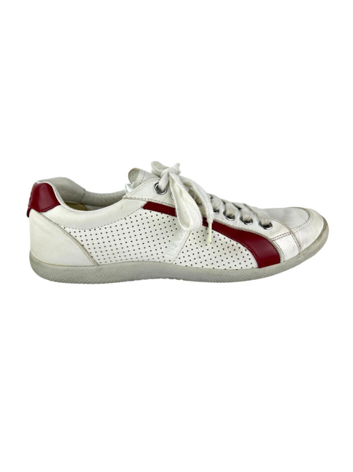 tenis-prada-perfurado-branco-