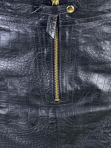 Saia Letage Couro Texturizado Preto
