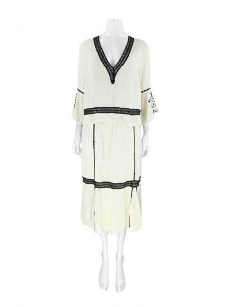Vestido Garnús Bordado Tecido Nude
