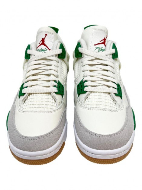 Sneaker Nike Air Jordan 4 Retro SB Pine Green