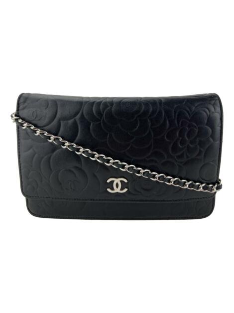 bolsa-com-alca-chanel-camellia