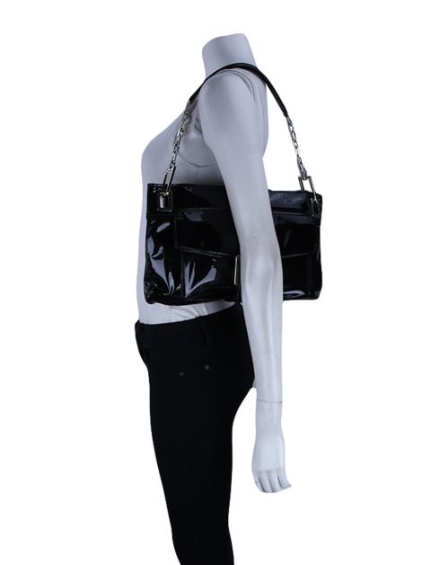 Bolsa Roger Vivier Metro Preta