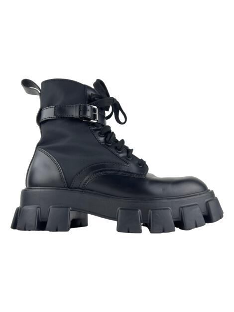 bota-prada-monolith-preto-