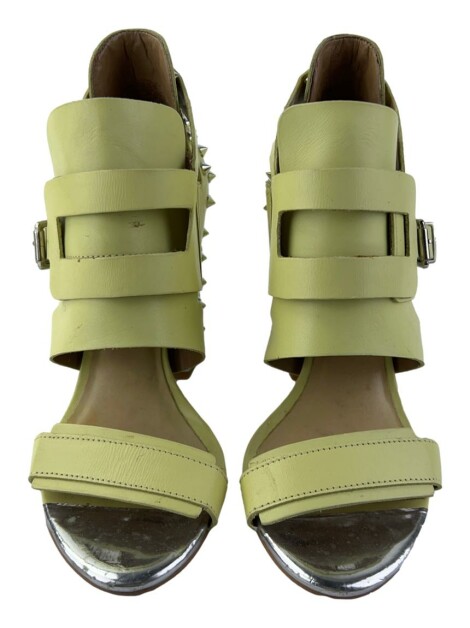 Sapato de Salto Colcci Spikes Amarelo