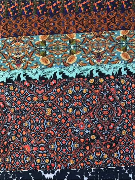 Vestido Cantão Curto Estampado