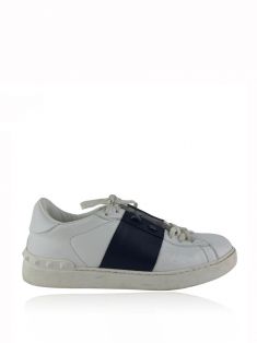https://cdnimg.etiquetaunica.com.br/products/small/tenis-valentino-rockstud-offwhite-cets2_242476.jpeg