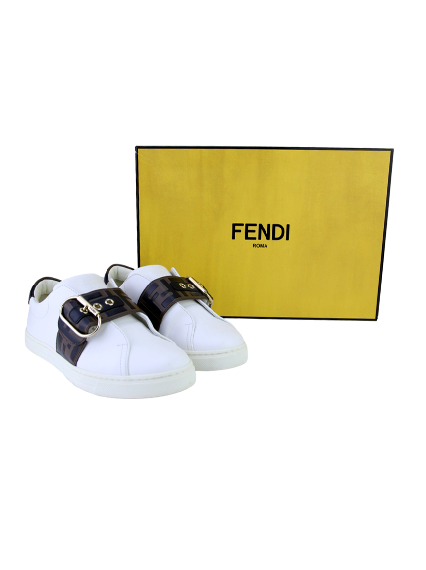 fendi pearland logo slides