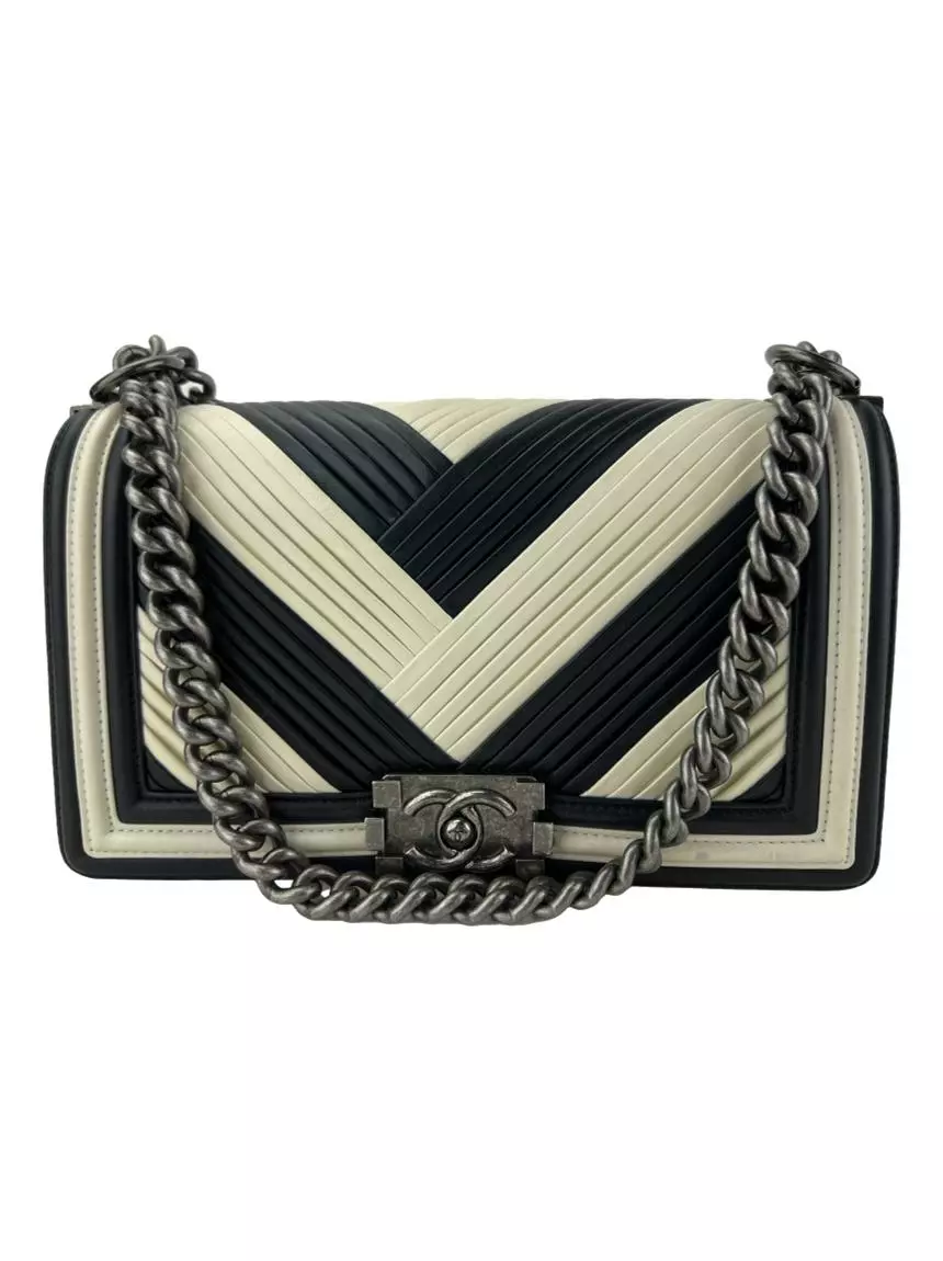 CHANELバッグ Bolsa com Alça Chanel Boy Chevron Bicolor - BHRK1403 Original