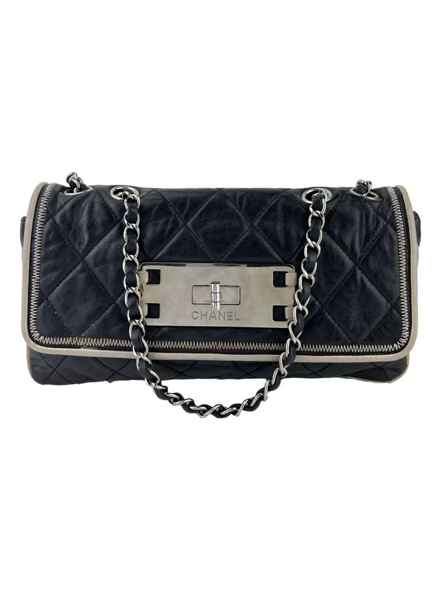 m　CHANEL Bolsa Tiracolo Chanel Mademoiselle Lock Flap Preto - ACLU142