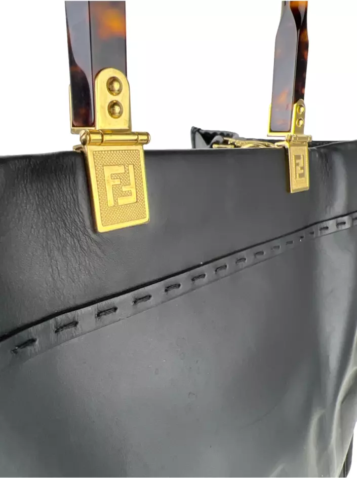 Bolsa Fendi Sunshine Preta