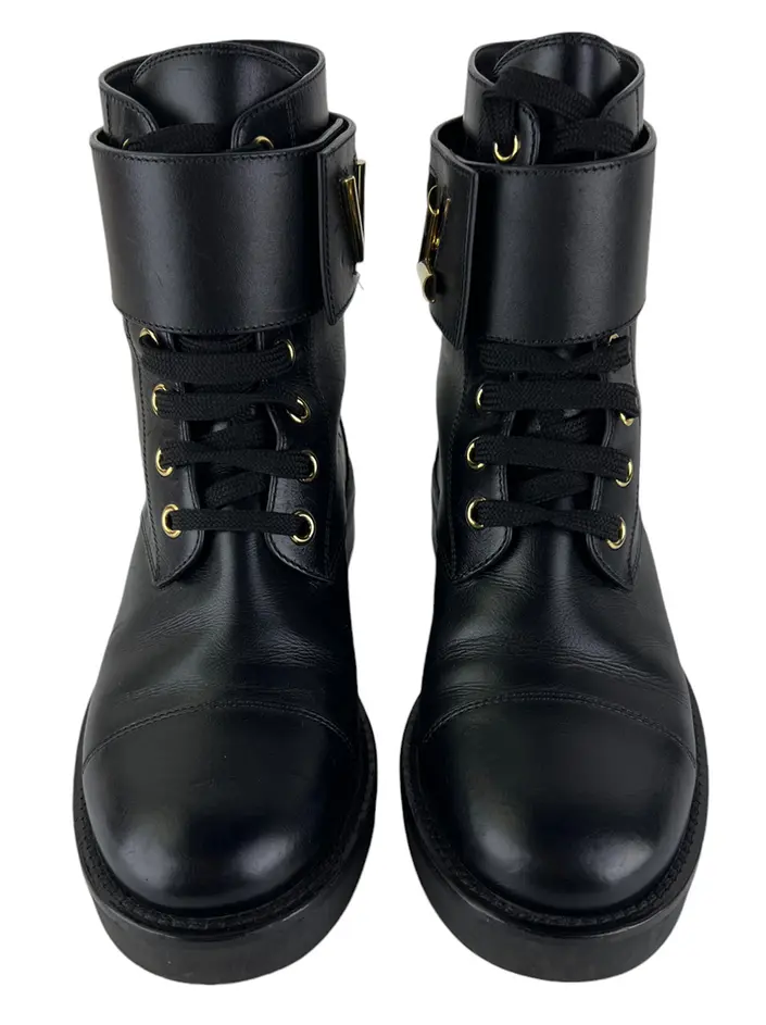Bota Louis Vuitton Wonderland Preto - CLQV13 Original Bota Louis Vuitton Wonderland Preto - CLQV13 Original