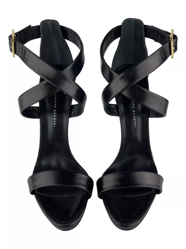 Giuseppe zanotti online coline