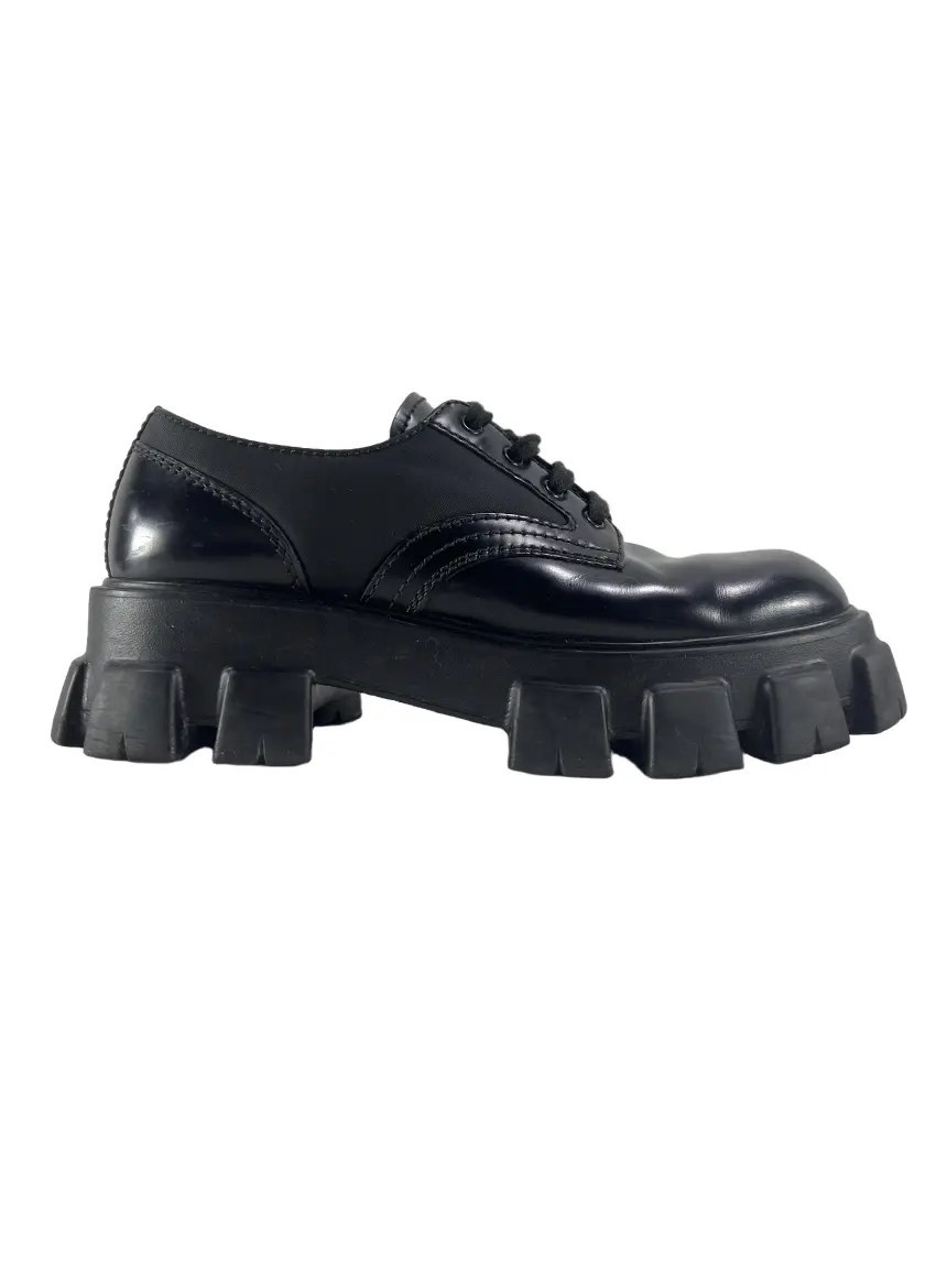 Loafer Prada Monolith Couro Preto - CFHN12 Original | Etiqueta Única