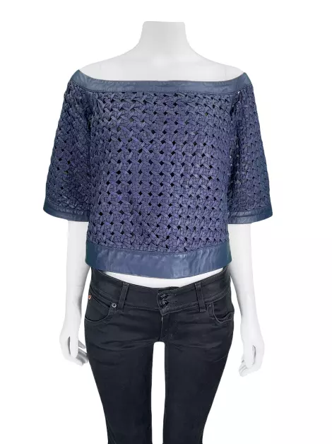 Blusa Clé Perfurada Couro Azul