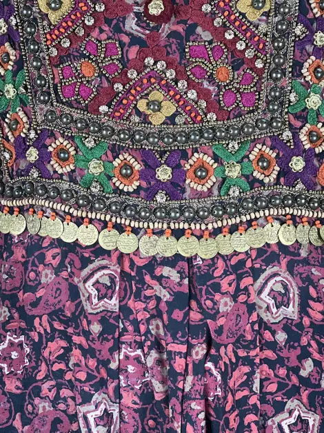 Blusa Mariana Penteado Bordada Estampada