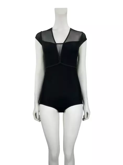 Body Giuliana Romanno Reto Preto