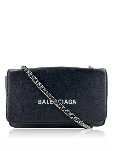 Bolsa Tiracolo Balenciaga Everyday Wallet on Chain Preto