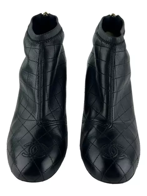 Bota Chanel Matelassê Preto