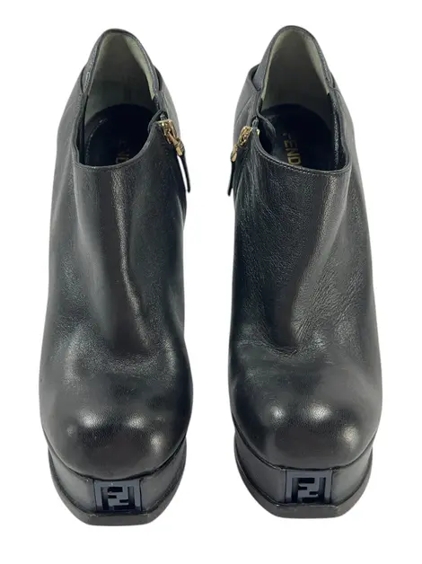 Bota Fendi Couro Preto