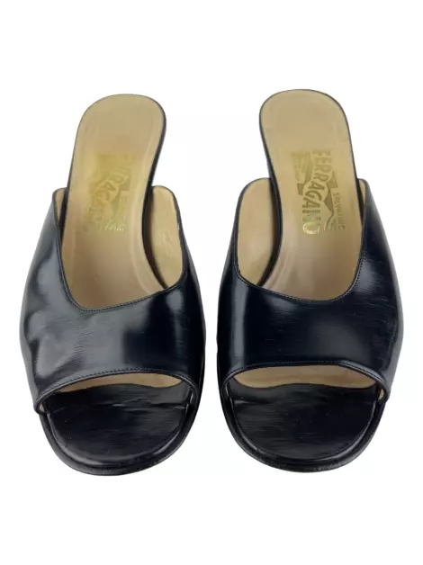 Sandália Salvatore Ferragamo Couro Preto