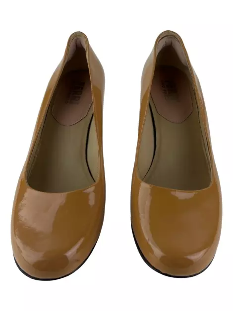 Scarpin Ferri Verniz Bege