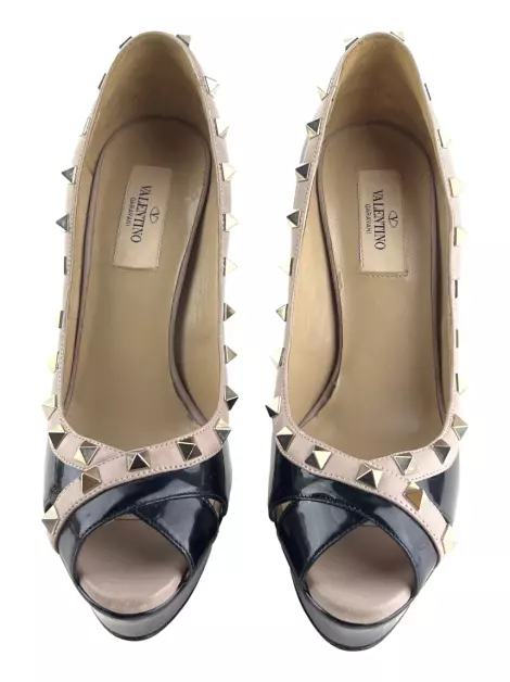 Scarpin Valentino Rockstud Peep Toe Verniz Preto