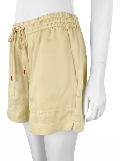 Shorts Richards Tecido Amarelo