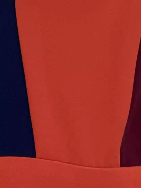 Vestido BCBG Max Azria Recortes Bicolor
