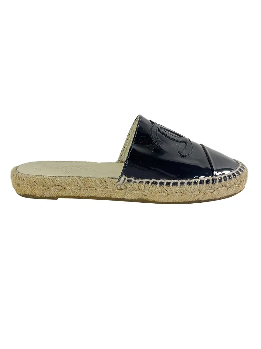 Mule Chanel Verniz Preto - CHZM27 Original | Etiqueta Única
